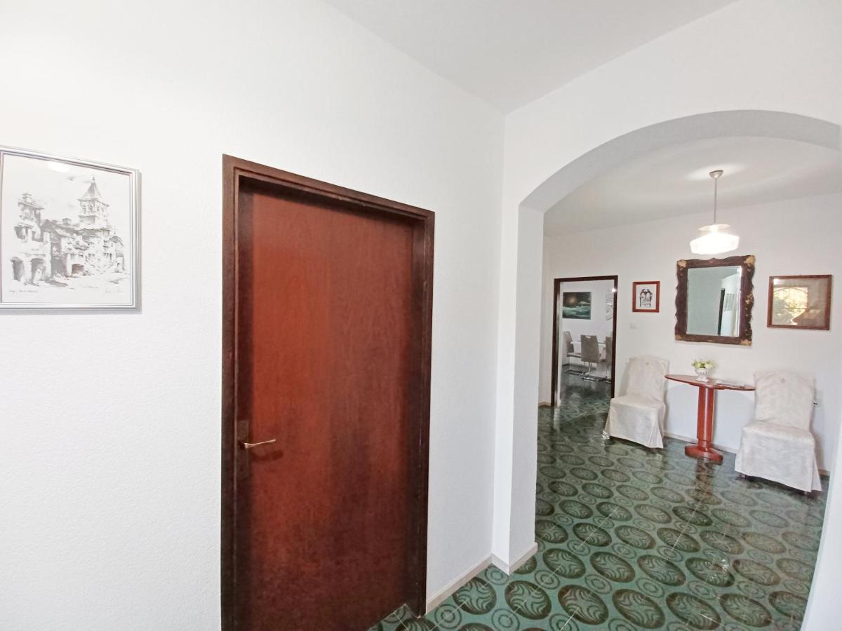 Apartment Lorenzo Trogir Bagian luar foto