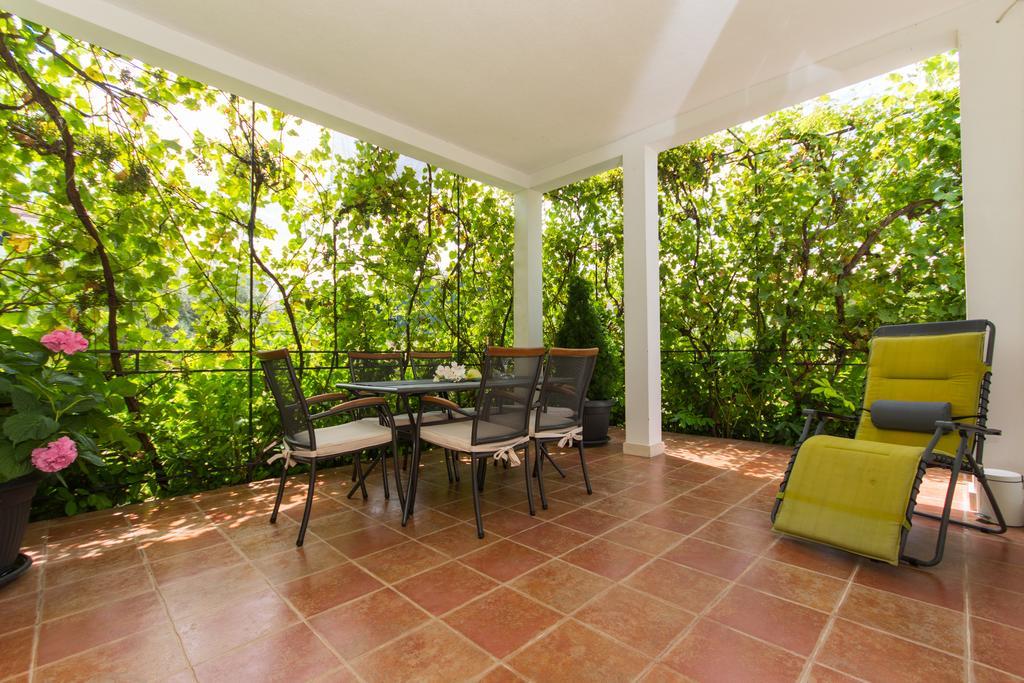 Apartment Lorenzo Trogir Bagian luar foto