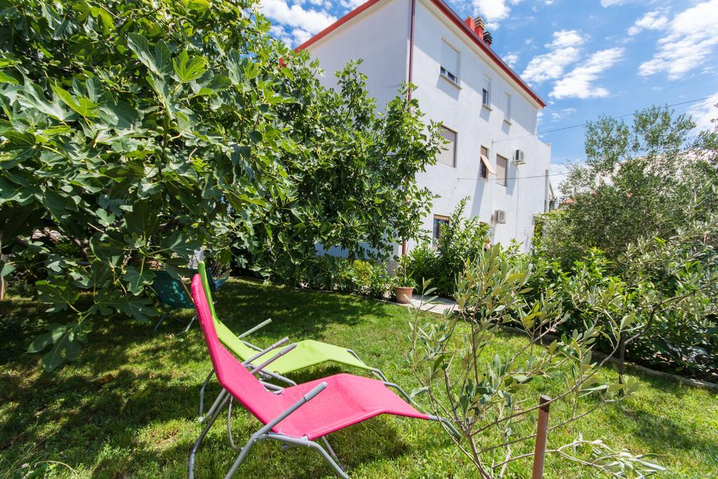 Apartment Lorenzo Trogir Bagian luar foto